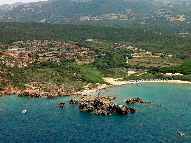 Calarossa Sardinia Apartments Isola Rossa Buitenkant foto